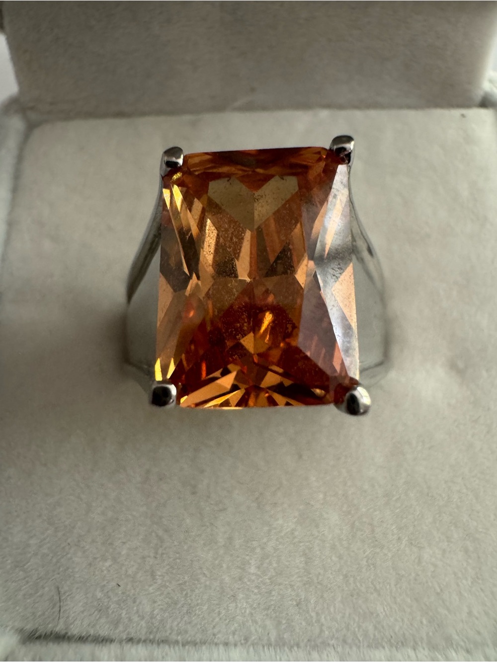 Stunning Stamped 925 Citrine inspired ring. Size 7. Untested